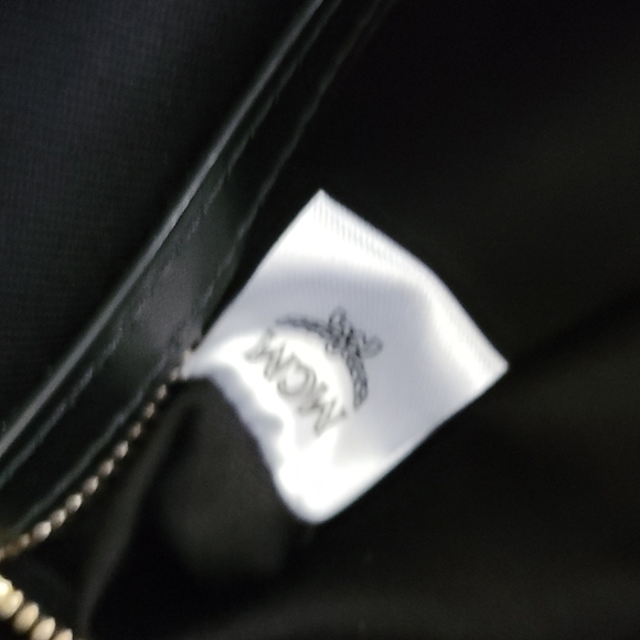 New MCM Pink Visetos Weekender - 18x8 - Picture 16 of 16